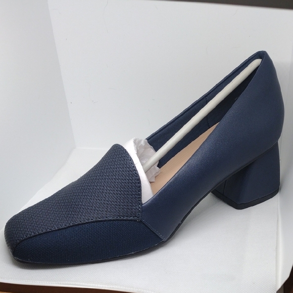Brand New Benassal Women’s Navy Orthopedic Loafers Size 8, Elegant & Comfortable - Picture 6 of 8